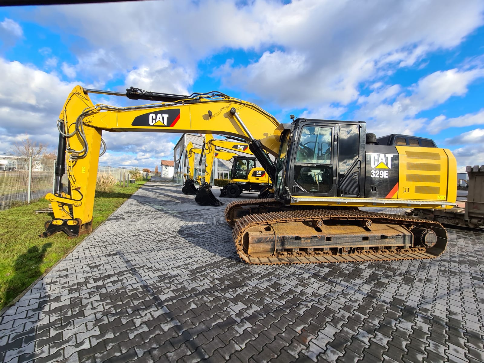 Gebrauchter CAT 329EL ist verkauft